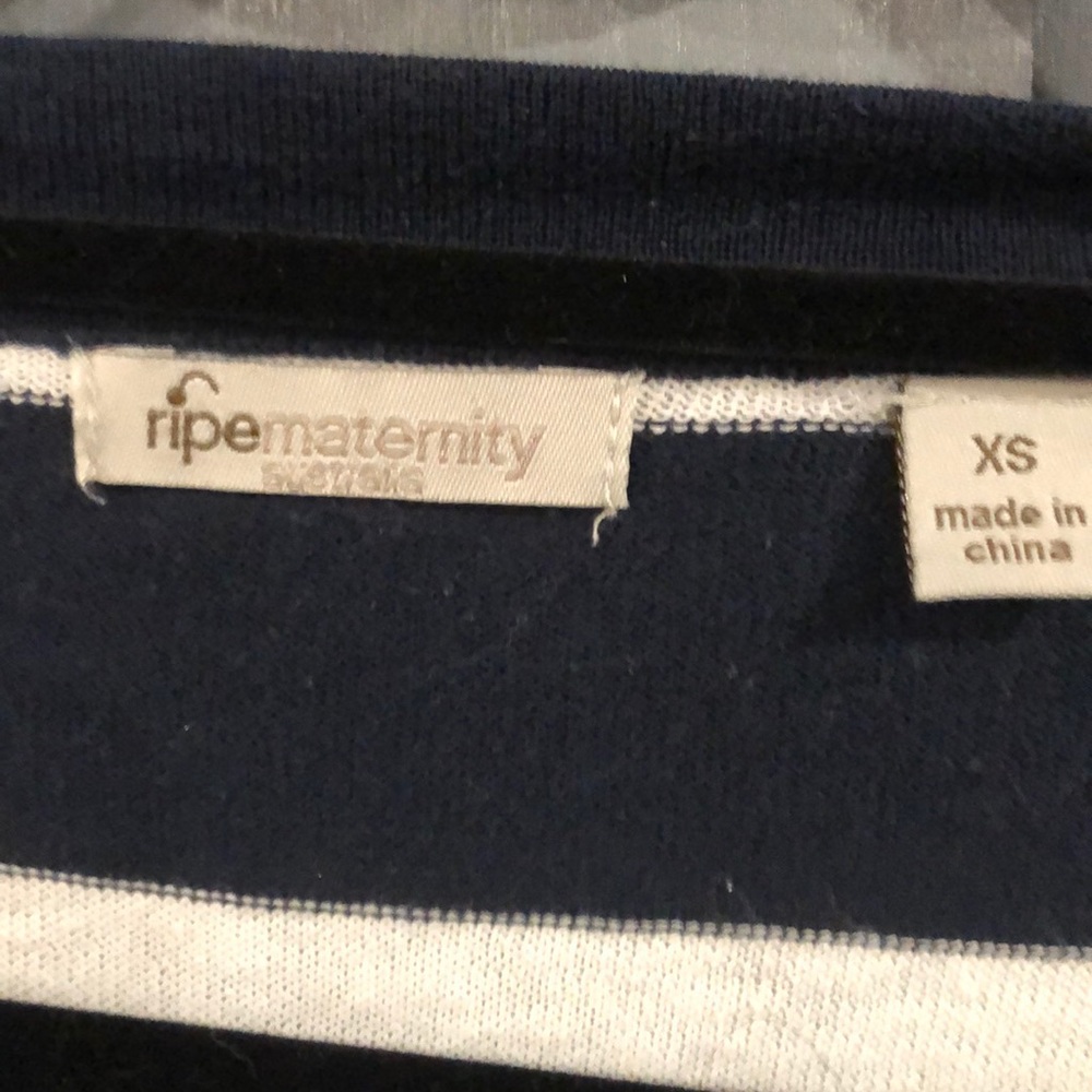 Maternity top - Picture 2 of 2